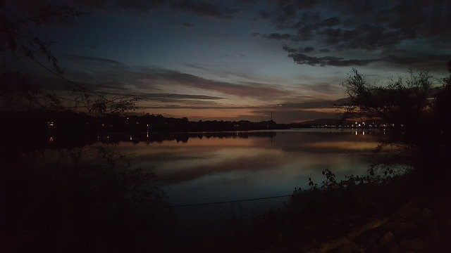 Muat turun percuma River Sunrise Nature - foto atau gambar percuma untuk diedit dengan editor imej dalam talian GIMP