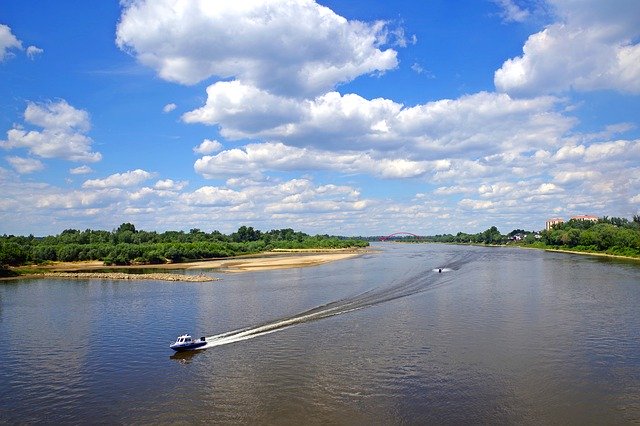 Free download River Wisla Motorboats -  free photo or picture to be edited with GIMP online image editor
