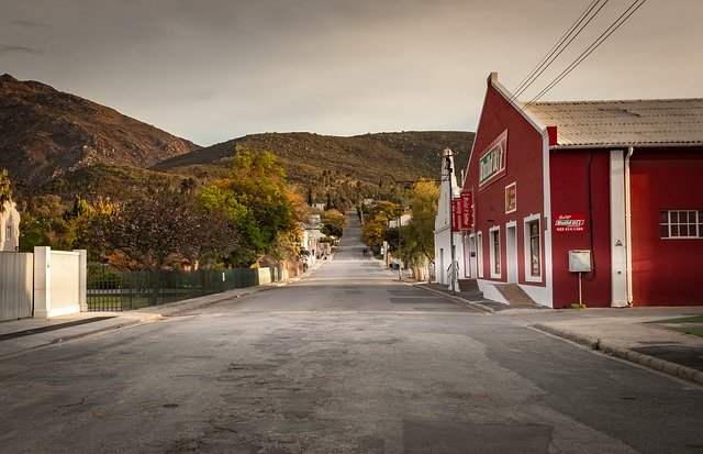 Безкоштовно завантажити Road Houses Lighting South - безкоштовне фото або зображення для редагування за допомогою онлайн-редактора зображень GIMP