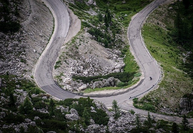 Bezpłatne pobieranie Road Moto Motorcyclist - bezpłatne zdjęcie lub obraz do edycji za pomocą internetowego edytora obrazów GIMP