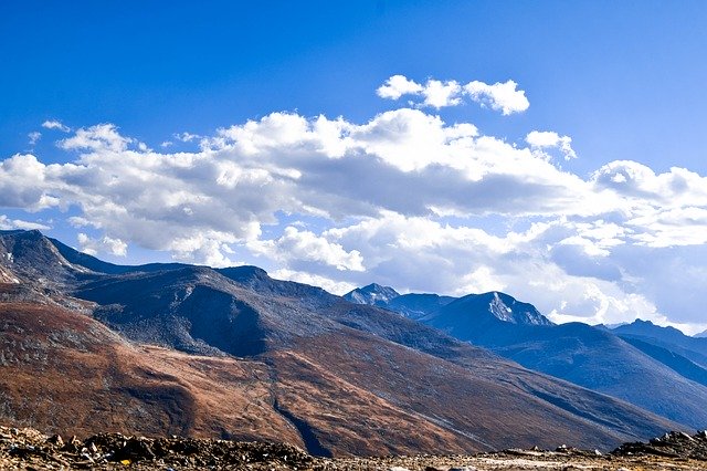 Gratis download Road Sky Mountains - gratis foto of afbeelding om te bewerken met GIMP online afbeeldingseditor