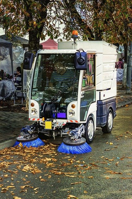 Bezpłatne pobieranie Road Sweeper Street Cleaning - bezpłatne zdjęcie lub obraz do edycji za pomocą internetowego edytora obrazów GIMP