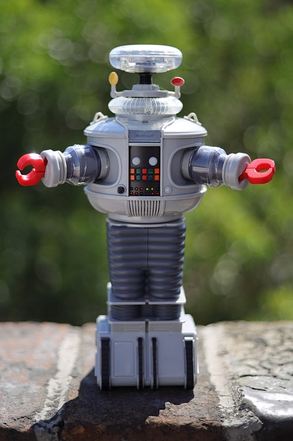 Free download robot b9 toy retro nostalgia free picture to be edited with GIMP free online image editor
