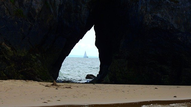 Безкоштовно завантажте Rock Sea Landscape - безкоштовне фото або зображення для редагування в онлайн-редакторі зображень GIMP