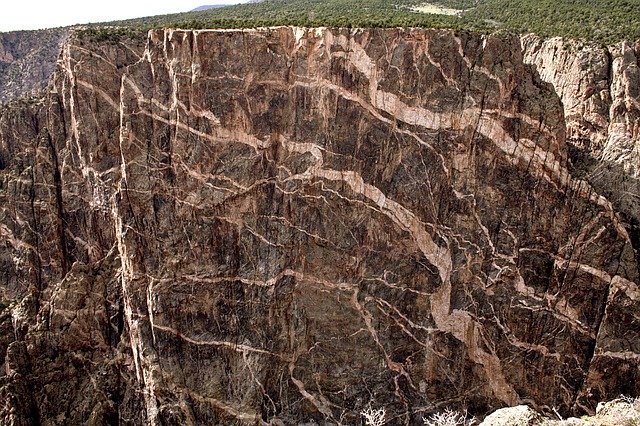 ดาวน์โหลดฟรี Rocks Geology Formation - ภาพถ่ายหรือรูปภาพฟรีที่จะแก้ไขด้วยโปรแกรมแก้ไขรูปภาพออนไลน์ GIMP