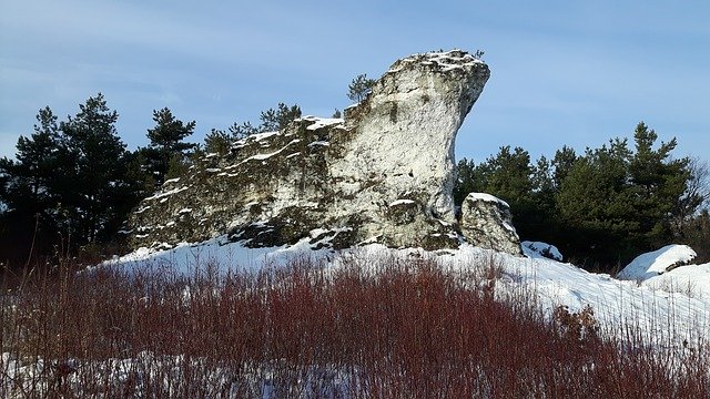 Descărcare gratuită Rocks Jura Landscape - fotografie sau imagini gratuite pentru a fi editate cu editorul de imagini online GIMP