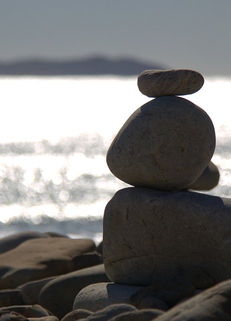 Gratis download Rock Stone Balance - gratis foto of afbeelding om te bewerken met GIMP online afbeeldingseditor