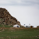 Rocky mountains and large tents  screen for extension Chrome web store in OffiDocs Chromium