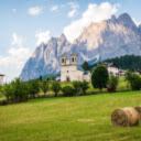 Roll straw on the grass garden  screen for extension Chrome web store in OffiDocs Chromium