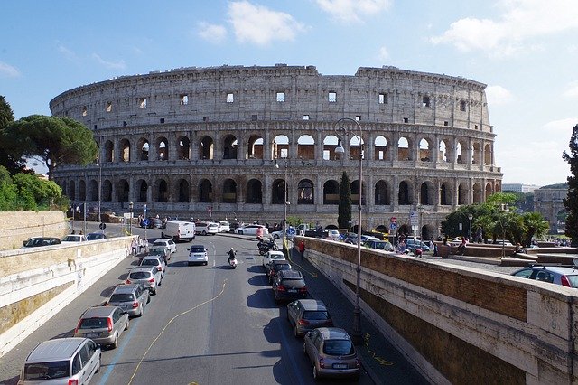Muat turun percuma Rome Colosseum Gladiators - foto atau gambar percuma untuk diedit dengan editor imej dalam talian GIMP