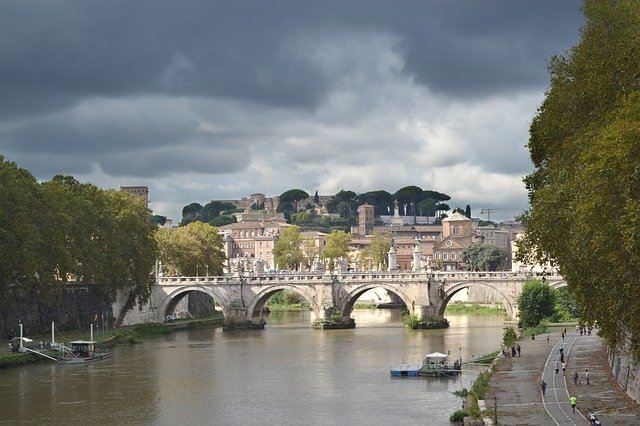 Free download Rome Italy Tiber -  free photo or picture to be edited with GIMP online image editor