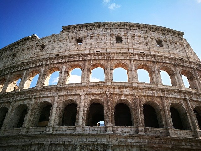 Bezpłatne pobieranie Rome The Coliseum - darmowe zdjęcie lub obraz do edycji za pomocą internetowego edytora obrazów GIMP