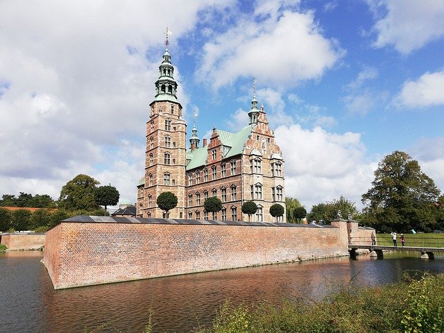 Téléchargement gratuit du château de Rosenborg Les joyaux de la couronne - photo ou image gratuite à éditer avec l'éditeur d'images en ligne GIMP