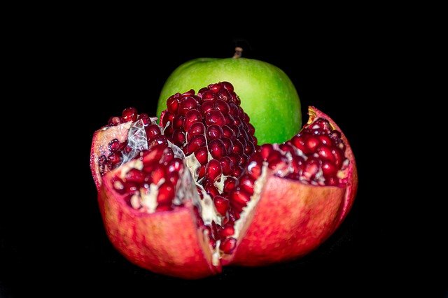 Téléchargement gratuit de l'image gratuite de grenade pomme de rosh hashanah à éditer avec l'éditeur d'images en ligne gratuit GIMP