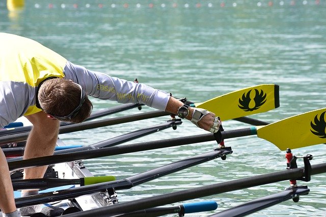 Descărcare gratuită Rowing Race Sport - fotografie sau imagini gratuite pentru a fi editate cu editorul de imagini online GIMP