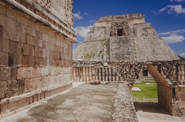 Free picture Ruins Uxmal Pyramid -  to be edited by GIMP free image editor by OffiDocs