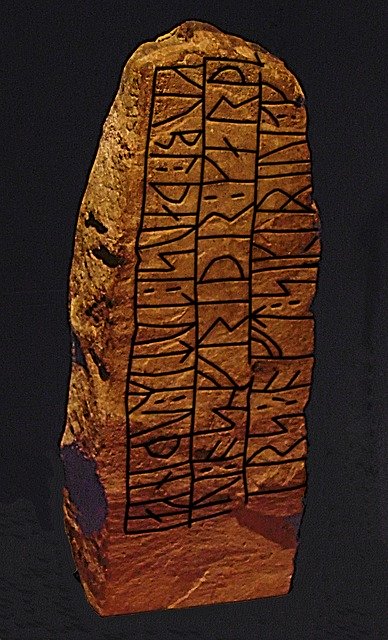 Free download Rune Stone Runes Haithabu -  free illustration to be edited with GIMP free online image editor