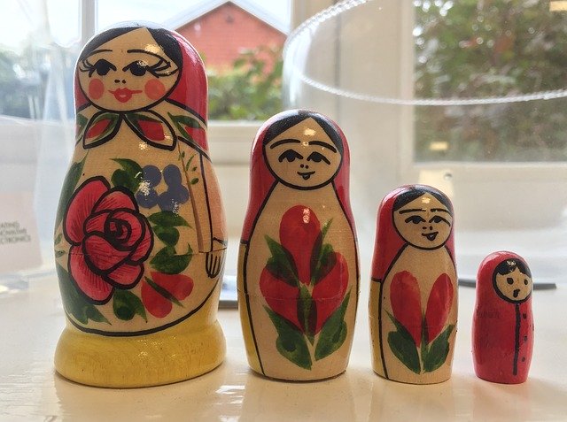 Unduh gratis Russian Dolls Toy - foto atau gambar gratis untuk diedit dengan editor gambar online GIMP