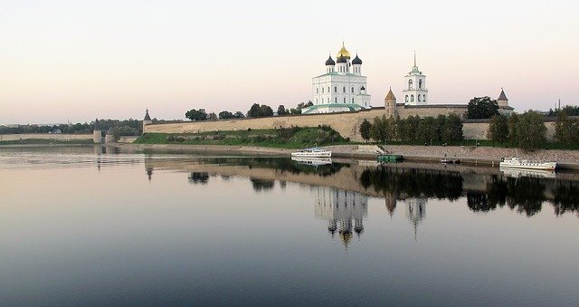 Descarga gratuita Russian Pskov Pskow - foto o imagen gratuita para editar con el editor de imágenes en línea GIMP