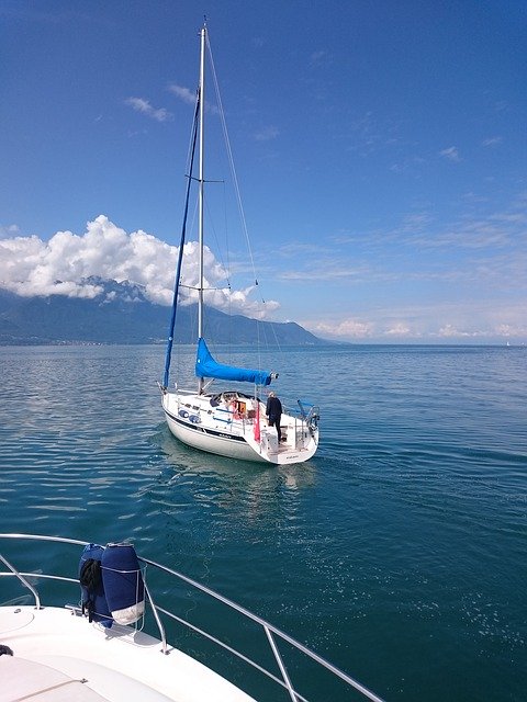 Muat turun percuma Sailboat Lake Boat - foto atau gambar percuma untuk diedit dengan editor imej dalam talian GIMP