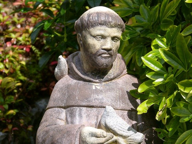 Gratis download Saint Francis Statue - gratis foto of afbeelding om te bewerken met GIMP online afbeeldingseditor