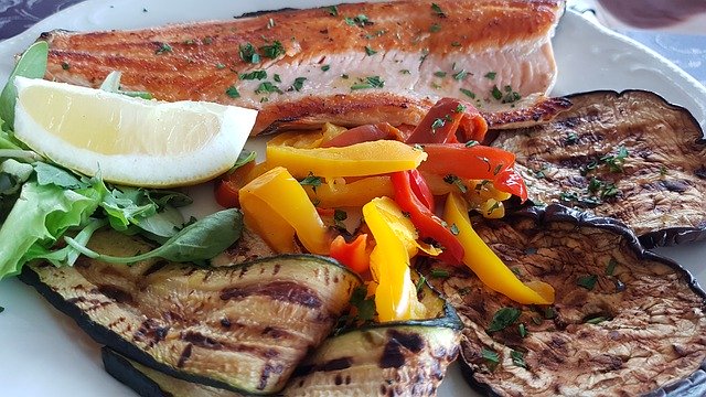 Безкоштовно завантажте Salmon Food Restaurant – безкоштовну фотографію чи зображення для редагування за допомогою онлайн-редактора зображень GIMP