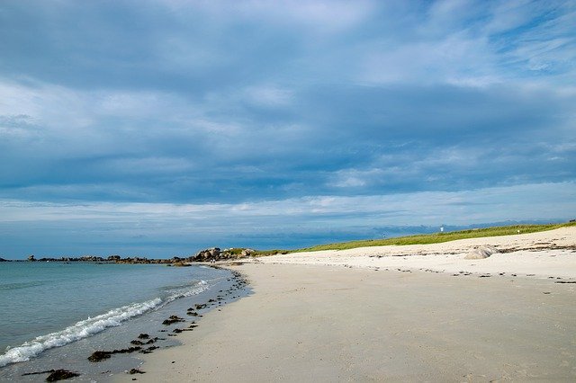 Téléchargement gratuit de Paysage de plage de sable - photo ou image gratuite à modifier avec l'éditeur d'images en ligne GIMP