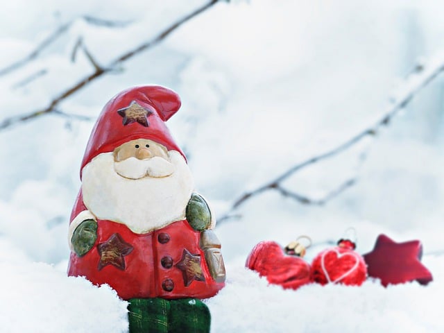 Free download santa claus gnome snow figurine free picture to be edited with GIMP free online image editor