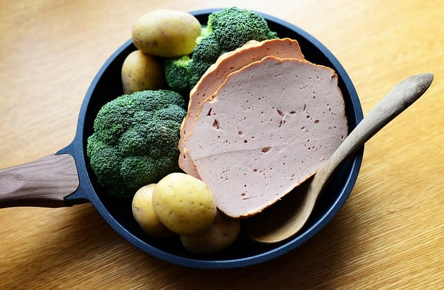 Free download sausage pan vegetables flesh cook free picture to be edited with GIMP free online image editor