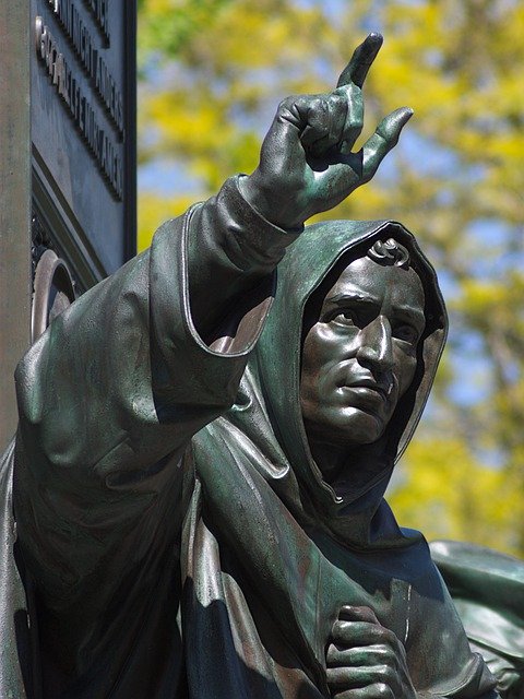Descărcare gratuită Savonarola Monk Monument - fotografie sau imagine gratuită pentru a fi editată cu editorul de imagini online GIMP