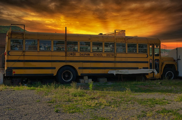 Free download school bus abandoned rust bus free picture to be edited with GIMP free online image editor