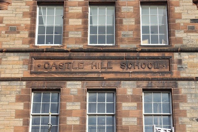 دانلود رایگان School Scotland Stone - عکس یا تصویر رایگان برای ویرایش با ویرایشگر تصویر آنلاین GIMP