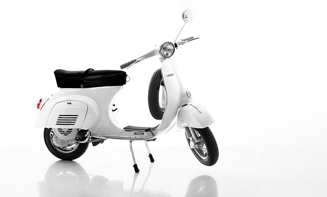 Free download scooter vespa vintage free picture to be edited with GIMP free online image editor