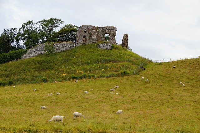 Descarga gratuita Scotland Landscape Ruin: foto o imagen gratuita para editar con el editor de imágenes en línea GIMP