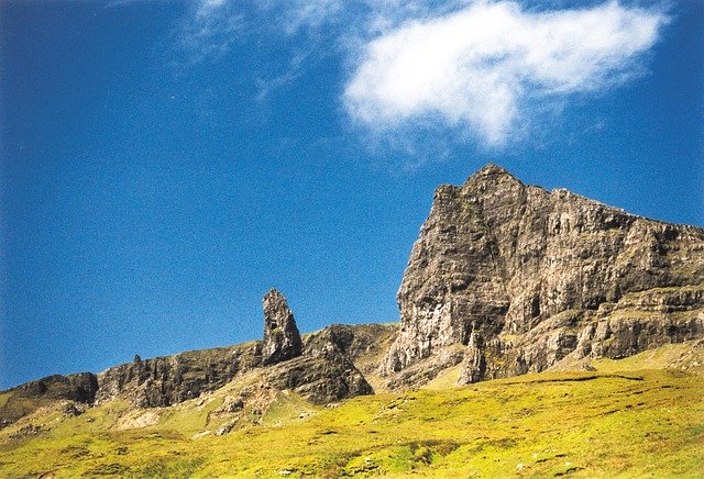 Unduh gratis Scotland Nature Sky - foto atau gambar gratis untuk diedit dengan editor gambar online GIMP