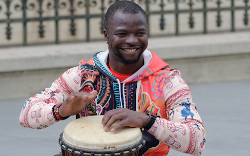 A cheerful, sunny smile  from Chrome web store to be run with OffiDocs Chromium online