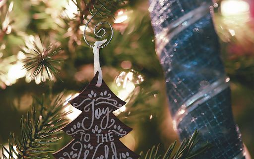 A Christmas Decoraration Hanging on a Christmas Tree from Chrome web store to be run with OffiDocs Chromium online A Christmas Decoraration Hanging on a Christmas Tree from Chrome web store to be run with OffiDocs Chromium online