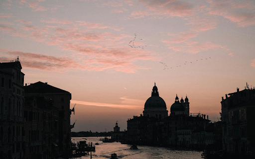 A City at Dusk  from Chrome web store to be run with OffiDocs Chromium online