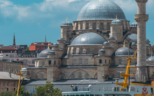 A Ferry Boat beside the Suleymaniye Mosque  from Chrome web store to be run with OffiDocs Chromium online