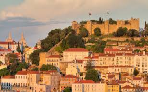 Alfama District  from Chrome web store to be run with OffiDocs Chromium online