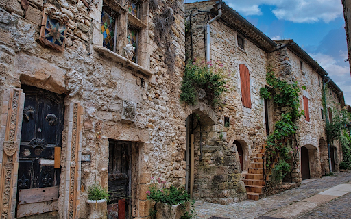 Ancient stone village  from Chrome web store to be run with OffiDocs Chromium online