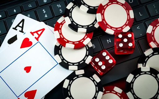 A Perfect Blend of Cards, Dice, and Tactical Play  from Chrome web store to be run with OffiDocs Chromium online