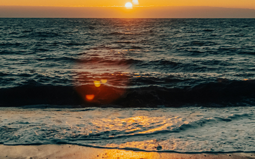 A Scenic Susset by the Seaside  from Chrome web store to be run with OffiDocs Chromium online