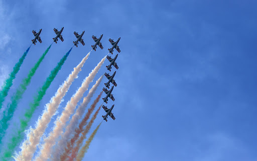 A stunning photograph captures the colourful skies  from Chrome web store to be run with OffiDocs Chromium online