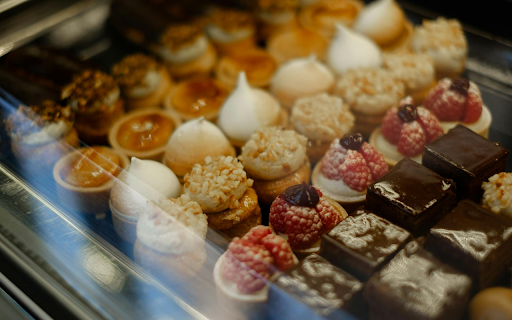 Attractive Cake Cabinet  from Chrome web store to be run with OffiDocs Chromium online