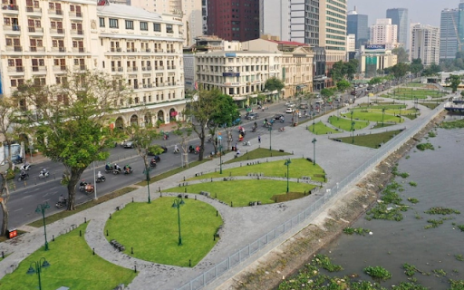 Bạch Đằng Park – A Scenic Riverside Escape in Saigon  from Chrome web store to be run with OffiDocs Chromium online