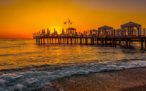 Beach sunset and restaurant  from Chrome web store to be run with OffiDocs Chromium online