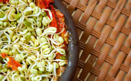Bean sprouts and tomatoes  from Chrome web store to be run with OffiDocs Chromium online