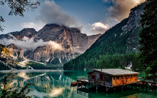 Beautiful house in the valley  from Chrome web store to be run with OffiDocs Chromium online