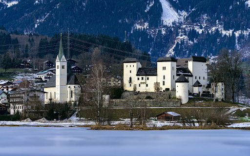 Beautiful mountain town  from Chrome web store to be run with OffiDocs Chromium online